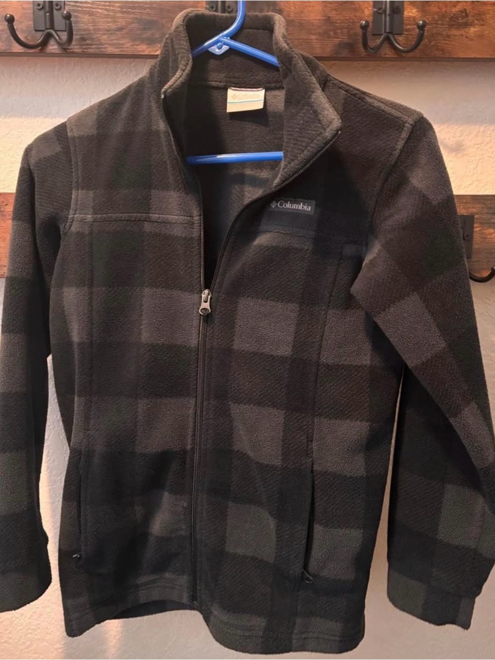 Columbia Boys  M Black Plaid Fleece Jacket